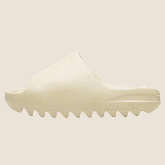 Yeezy Slides ‘Bone’ (Matte)
